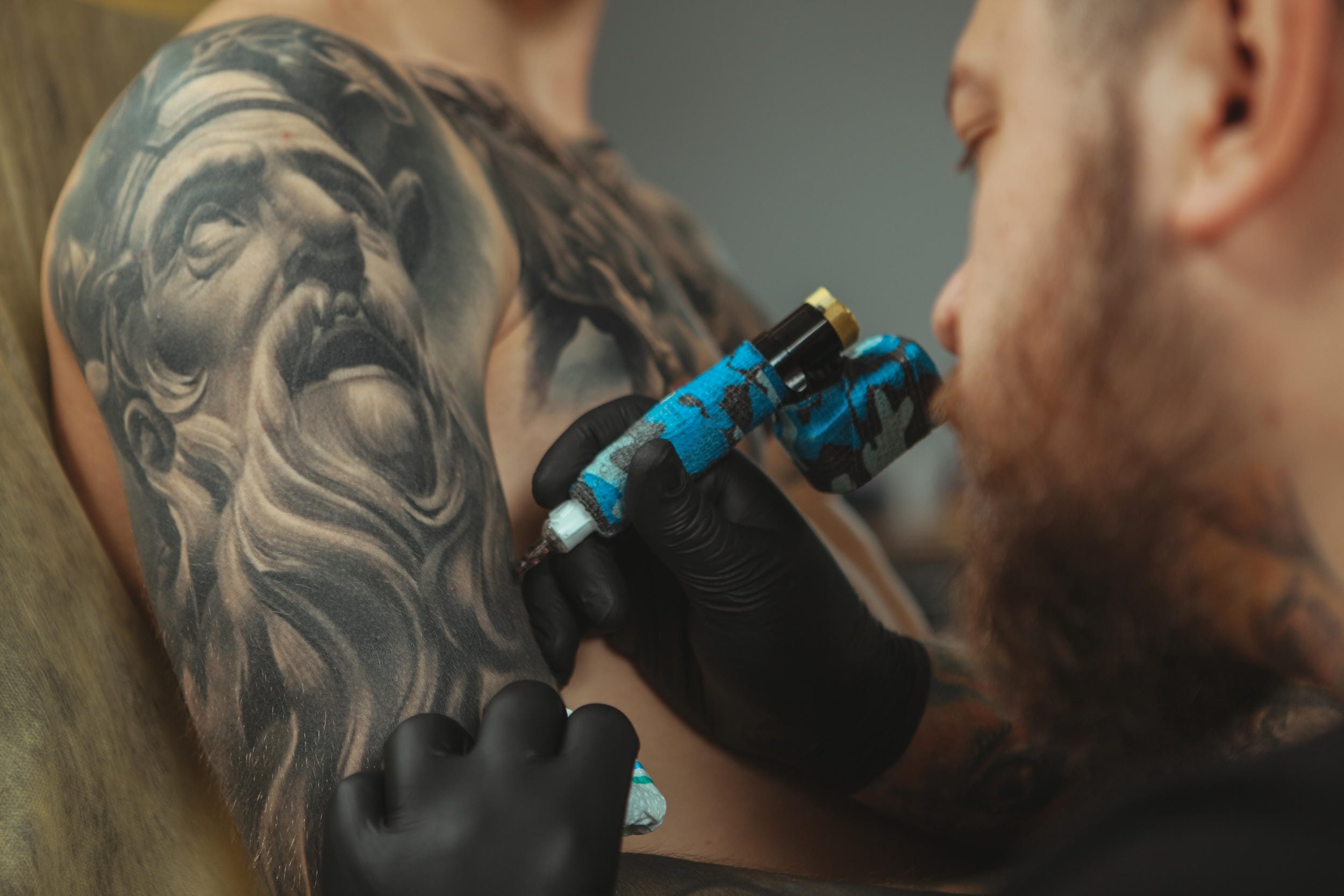 Tattoo Numbing Cream vs. Numbing Spray: What’s the Difference?
